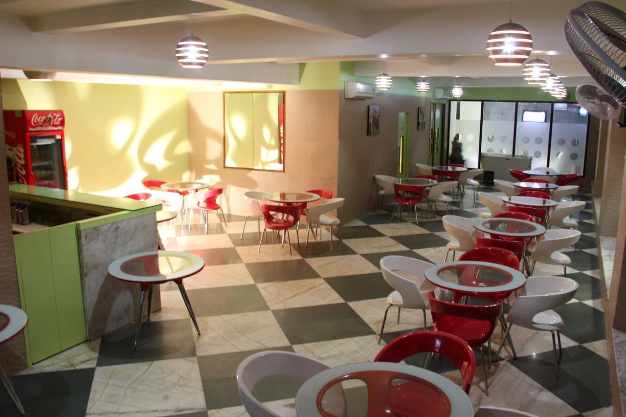 Hotel Aristro Lonavala Eksteriør bilde