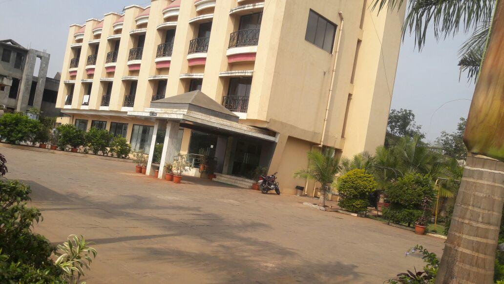 Hotel Aristro Lonavala Eksteriør bilde